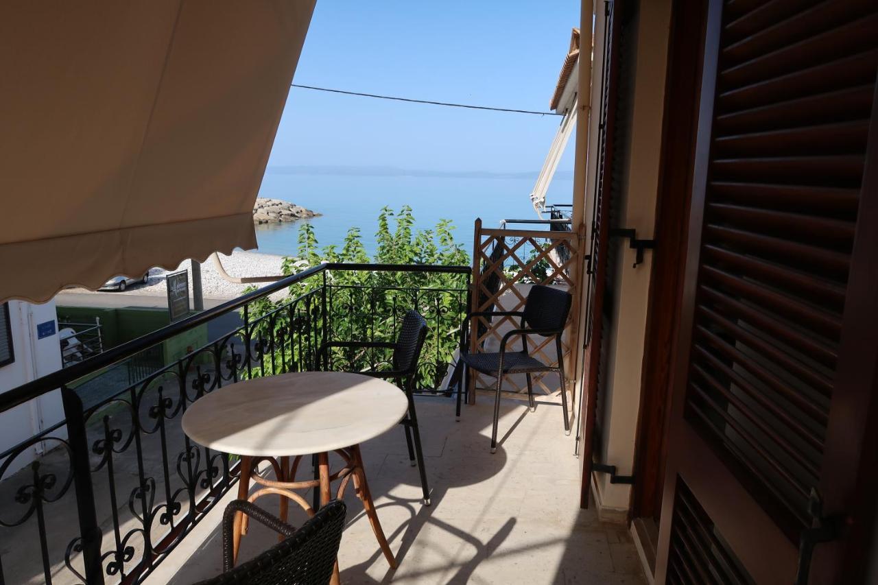 Akrogiali Beach Apartments Exterior photo
