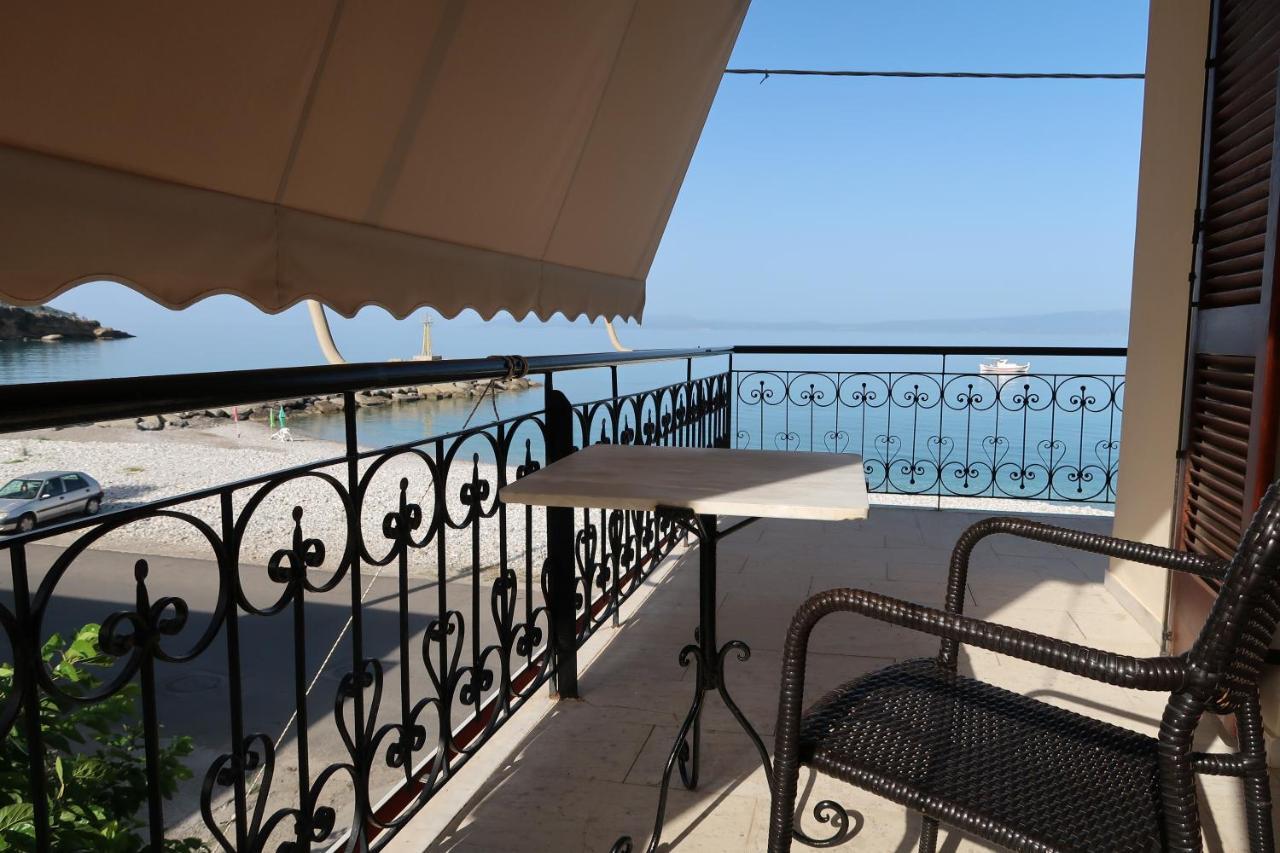 Akrogiali Beach Apartments Exterior photo