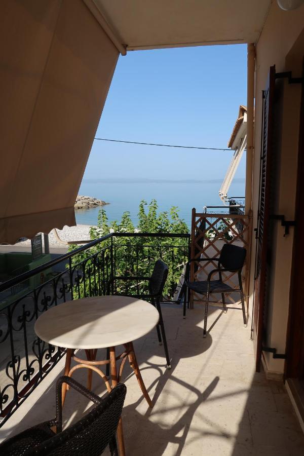 Akrogiali Beach Apartments Exterior photo